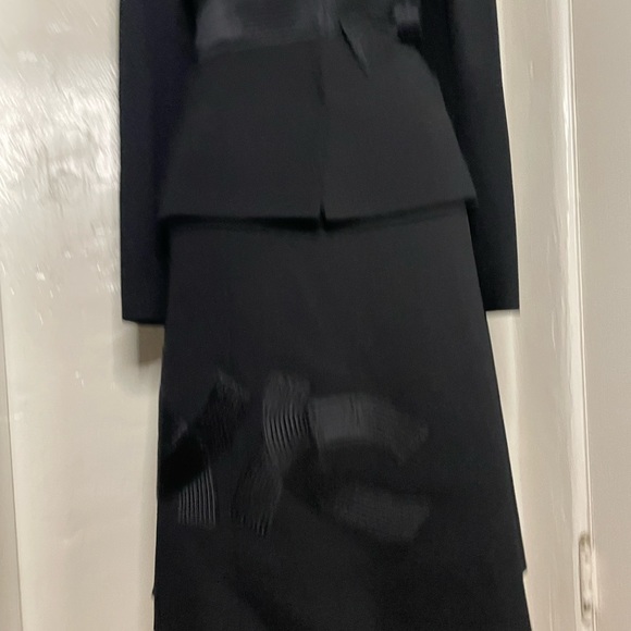 Prada black suit set jacket and skirt off shoulder size 40 - Picture 10 of 17